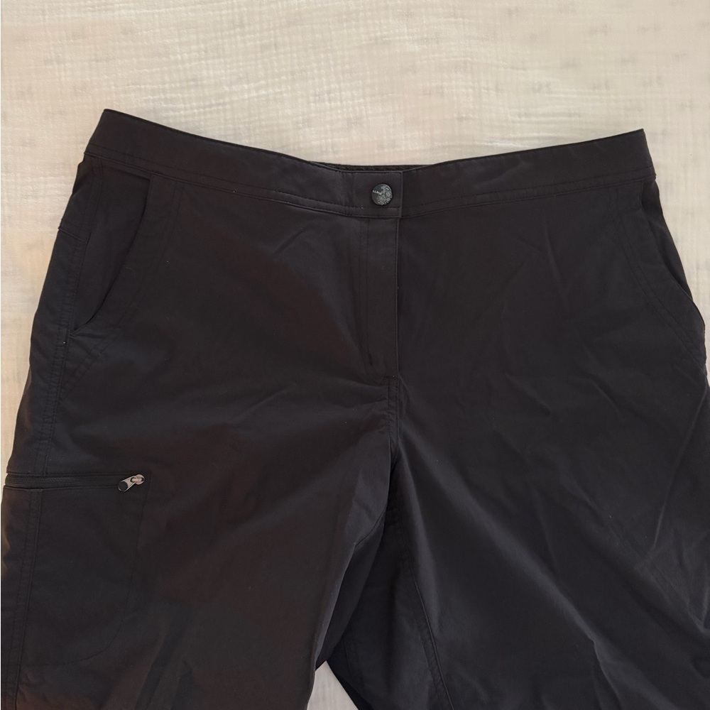 L.L. Bean Black Activewear Capris